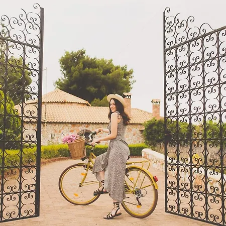 Vintage Stone House Where Calm Lives Сasa de vacaciones