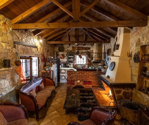 Vakantiehuis Vintage Stone House Where Calm Lives Amarianos