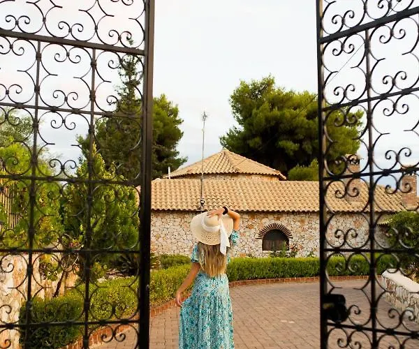Vintage Stone House Where Calm Lives Nyaraló Amarianos